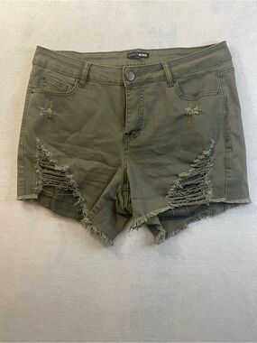 Fashion Nova Olive Green Distressed Denim Cutoff Shorts Women’s size 14